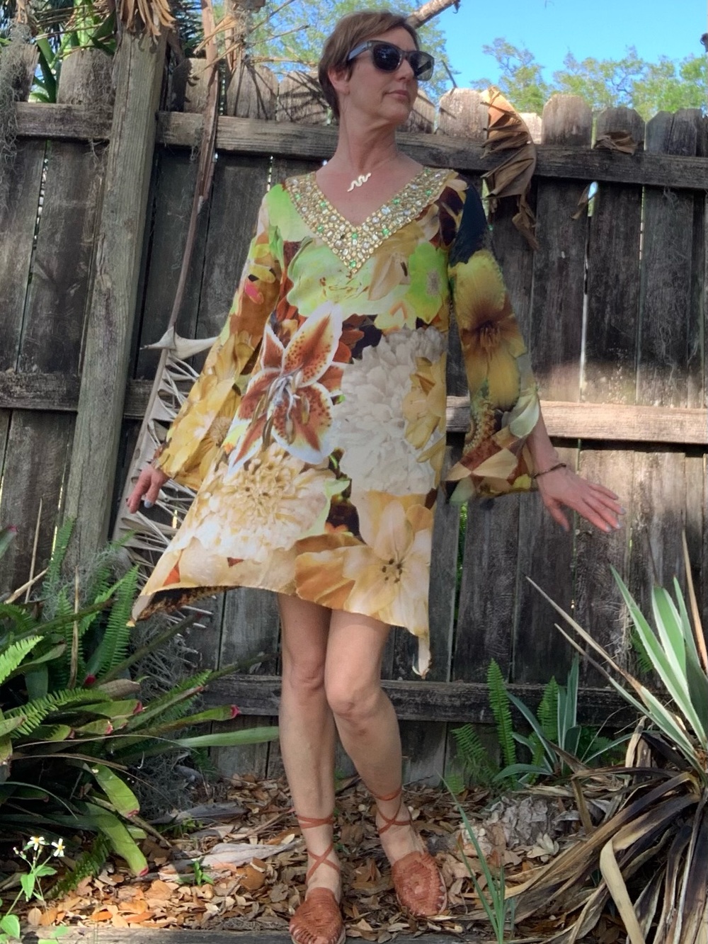 Embellished Floral V-Neck Tunic Top / Cover-Up
